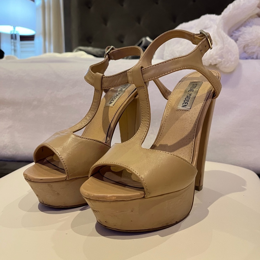 Steve Madden Nude Platform Heels Gem